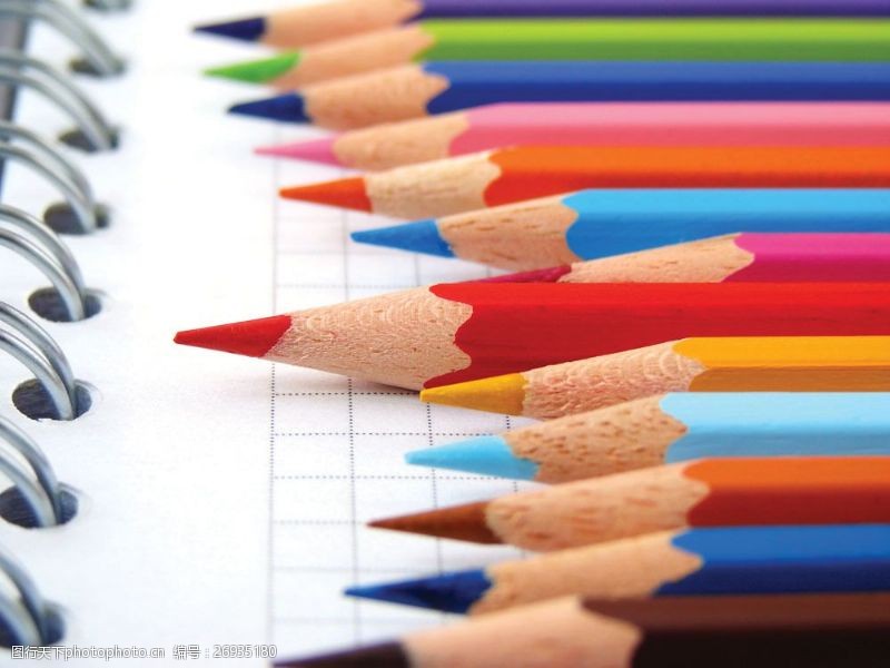 从德意志的曲折看意大利足球的逆境：毒气掩盖下的告急与反思(意大利足球虚弱)