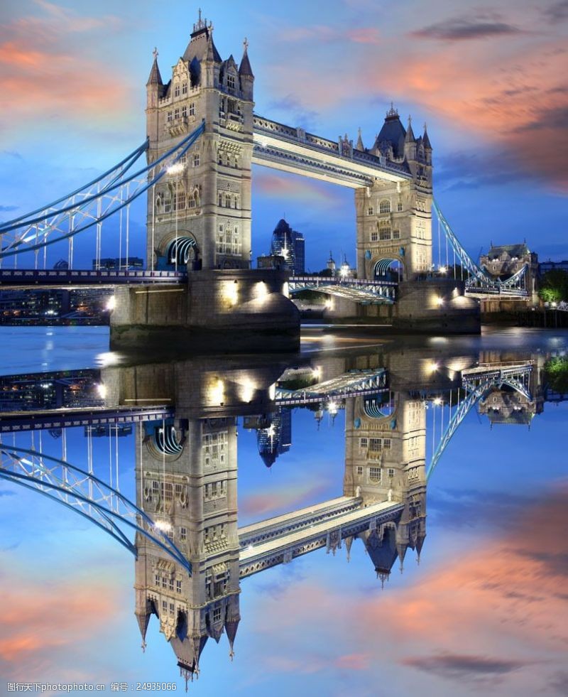 伦敦旅游景点伦敦塔桥图片