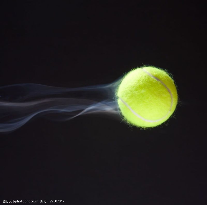 健身锻炼网球与烟雾图片