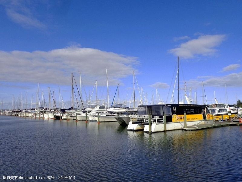 新西兰海滨风光游艇码头风景
