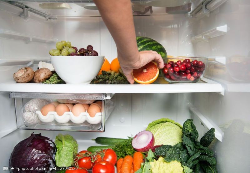 冰箱里的蔬菜水果冰箱里的新鲜蔬菜水果图片
