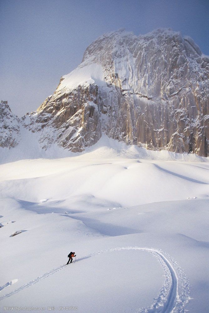 登山运动高山划雪高清摄影素材图片