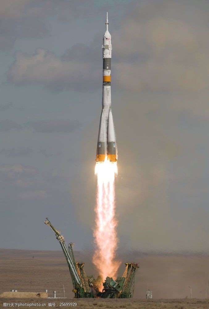 太空船运载火箭发射图片