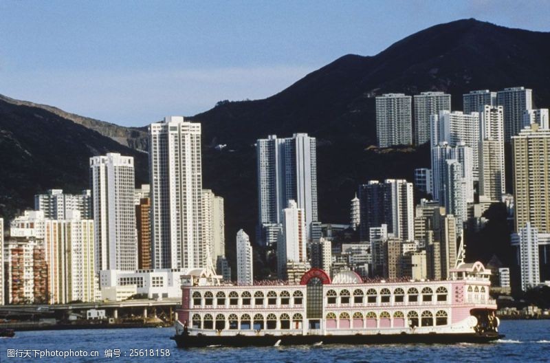 光荣香港海面上的轮船高图片图片