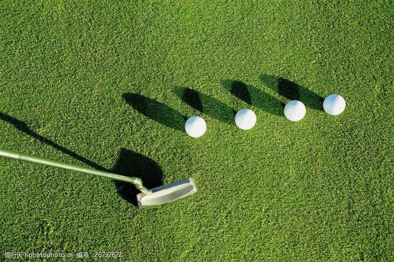 休闲高尔夫高尔夫球与球杆图片
