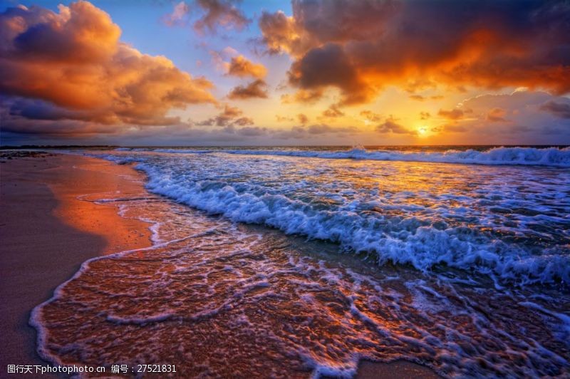 夕阳落日落日沙滩风景图片