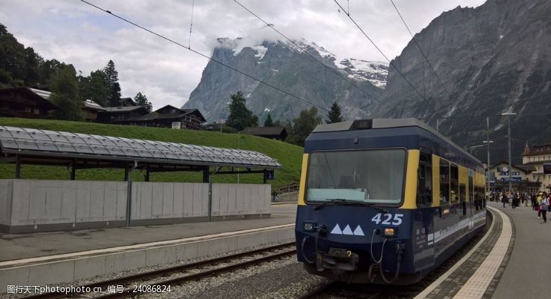 瑞士风光瑞士因特拉肯少女峰观光列车