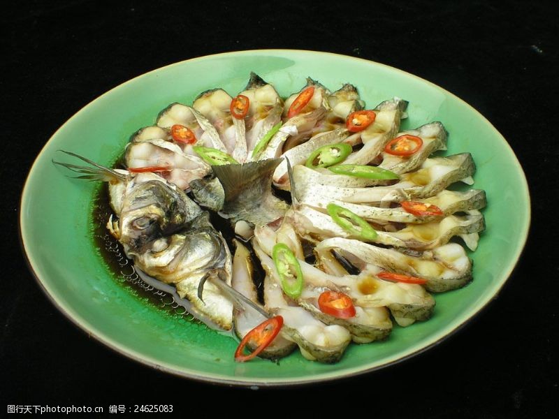 中华饮食清蒸武昌鱼图片