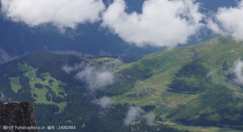 瑞士风光瑞士阿尔卑斯山远眺