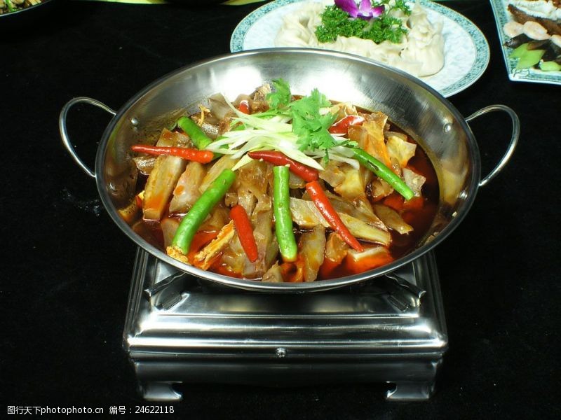中华饮食香辣牛筋锅图片
