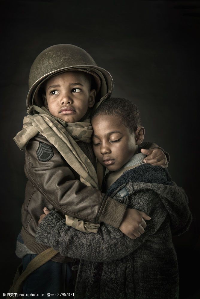 男人图片战争中的儿童图片