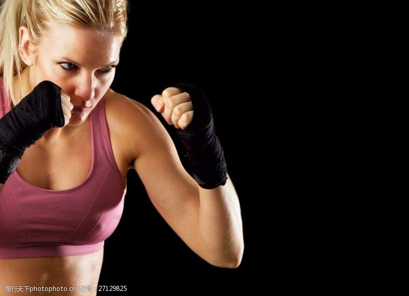 拳击美女练武术的性感女人图片