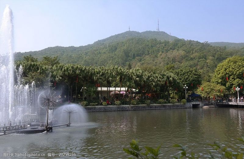 公园广场风景圭峰山玉湖喷水池美景