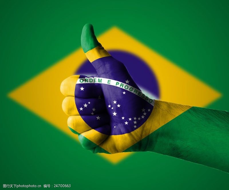 绿色运动大拇指与世界杯标志图片