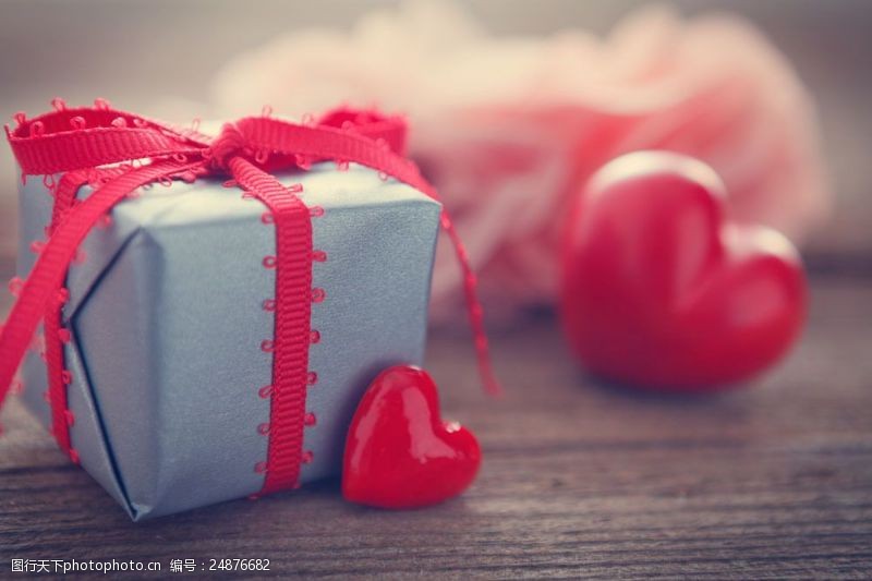 情人节礼物情人节爱心礼物盒图片