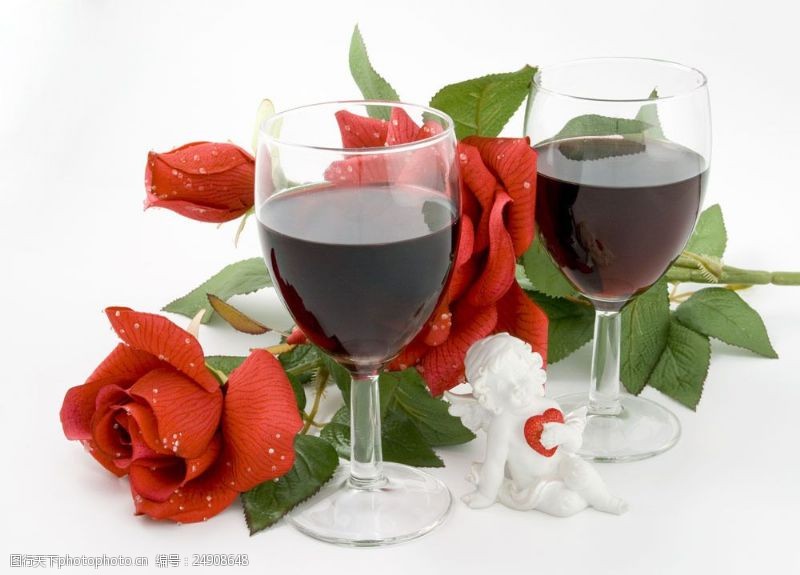 节日礼品红酒和玫瑰花图片