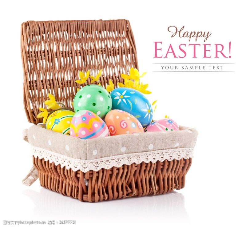 复活草篮子里的复活节彩蛋与黄色小花图片
