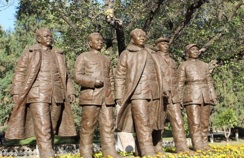 东北旅游枣园伟人雕塑