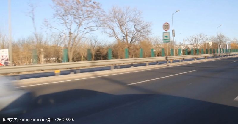 高速公路下载高速公路车辆道路上沿途风景高清视频实拍