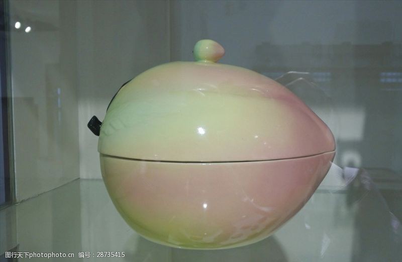 彩釉陶瓷桃子