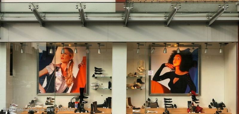 女鞋海报专卖店橱窗效果图